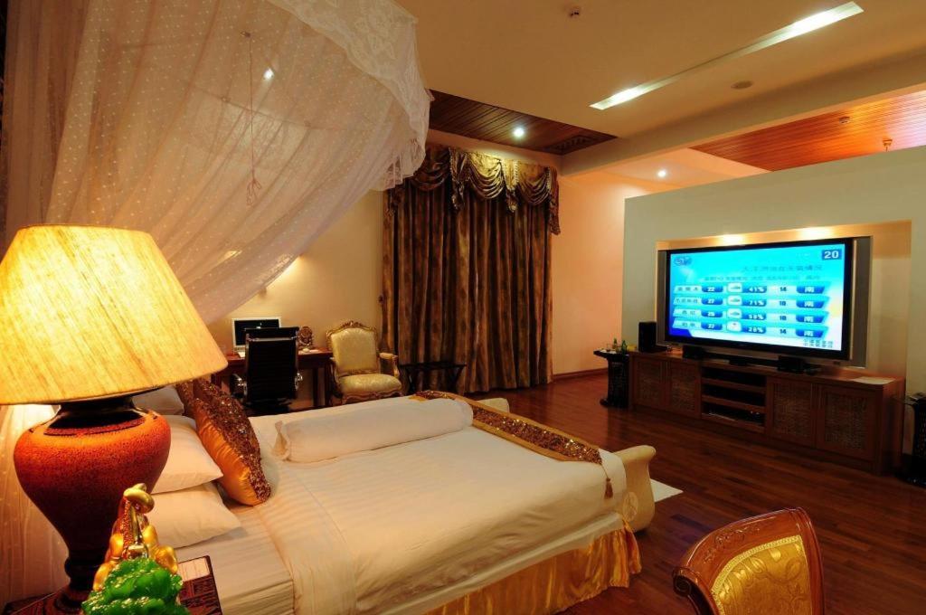 Myat Taw Win Hotel Naypyidaw Exterior photo
