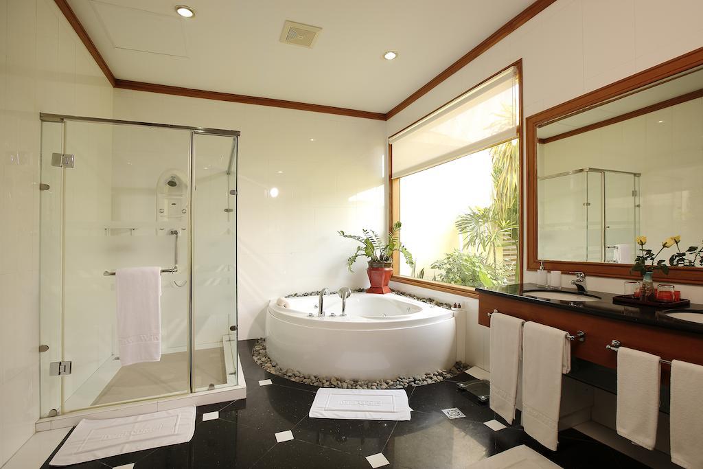 Myat Taw Win Hotel Naypyidaw Room photo