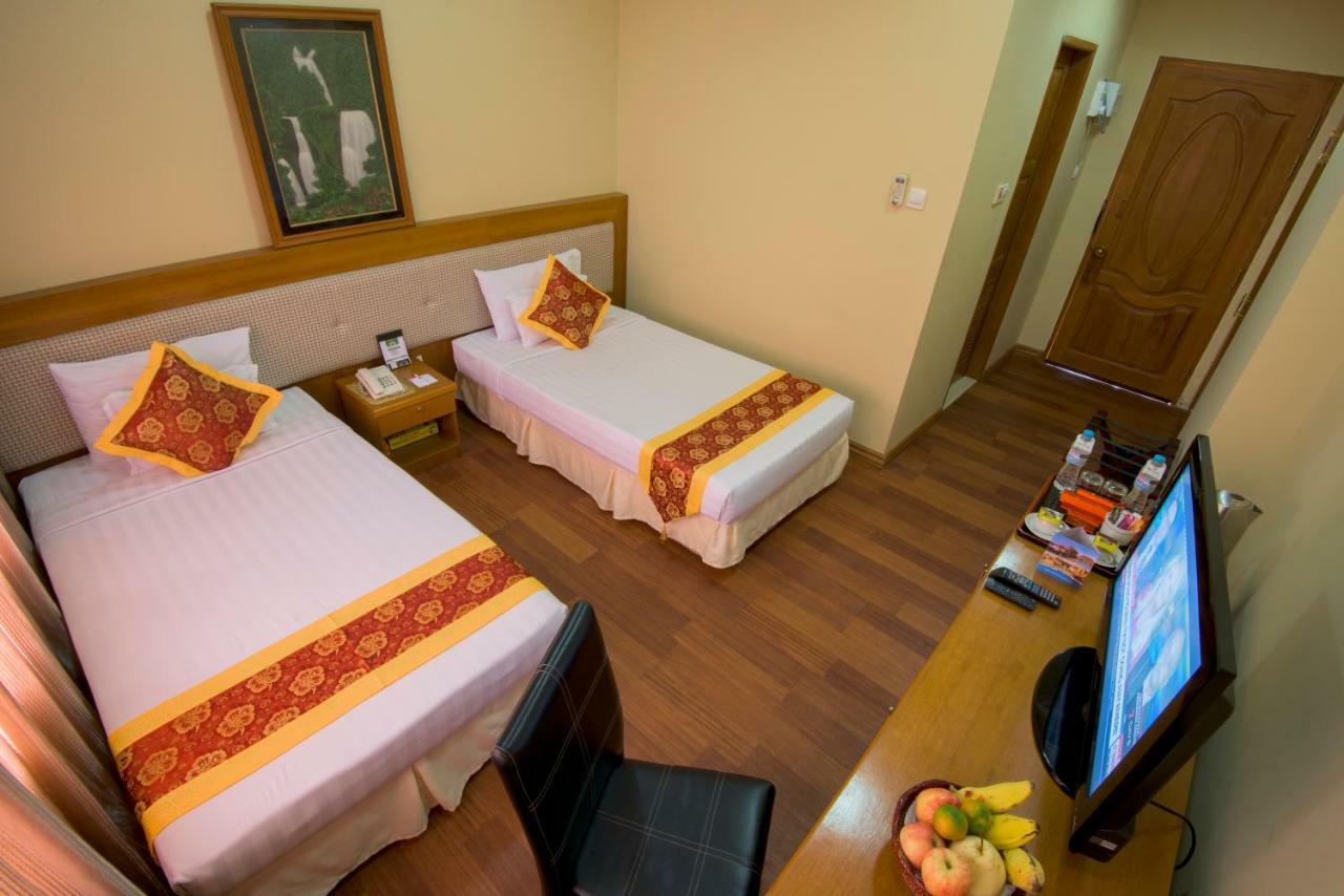 Myat Taw Win Hotel Naypyidaw Exterior photo