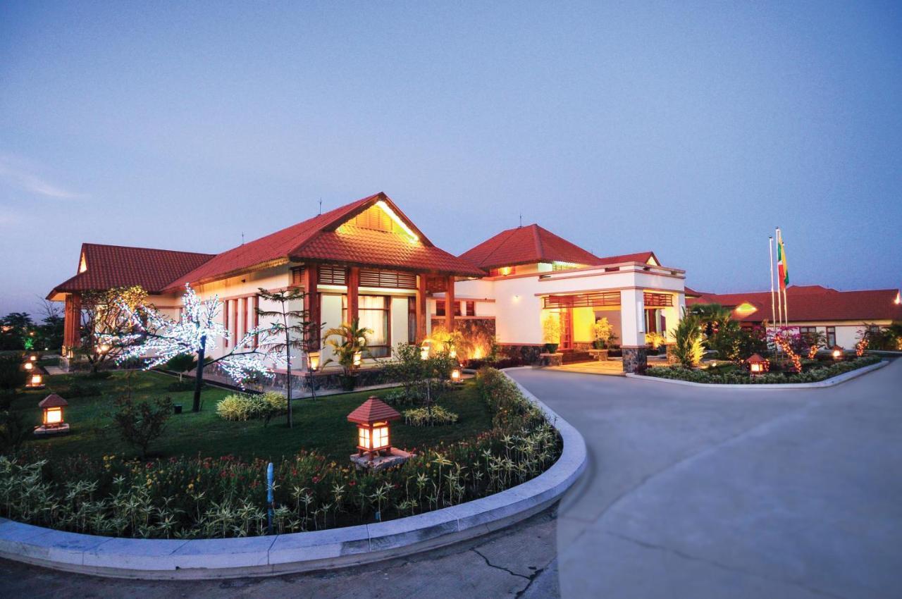 Myat Taw Win Hotel Naypyidaw Exterior photo
